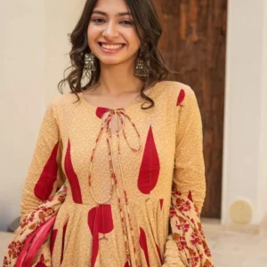 Red_Colour_Mughal_Print_Anarkali_Suit